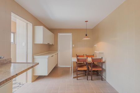 Apartamento para alugar com 195m², 3 quartos e 1 vagaCozinha