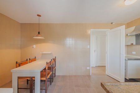 Apartamento para alugar com 195m², 3 quartos e 1 vagaCozinha