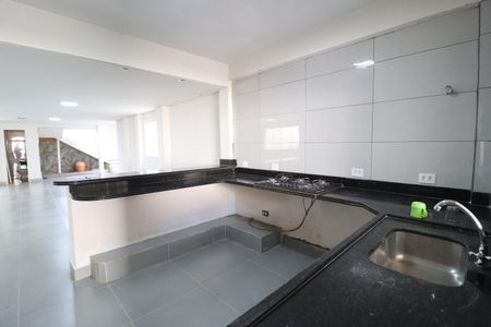 Casa para alugar com 259m², 3 quartos e 2 vagasCozinha