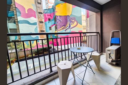Studio para alugar com 25m², 1 quarto e sem vaga Studio para alugar com 25m², 1 quarto e sem vagaVaranda