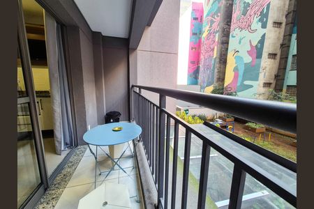Studio para alugar com 25m², 1 quarto e sem vaga Studio para alugar com 25m², 1 quarto e sem vagaVaranda