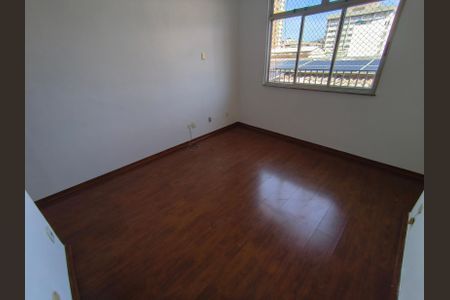Sala de estar de apartamento para alugar com 2 quartos, 55m² em Maracanã, Rio de Janeiro