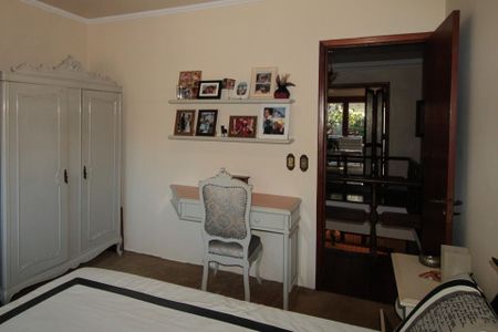 Casa à venda com 640m², 5 quartos e 4 vagasQuarto 2