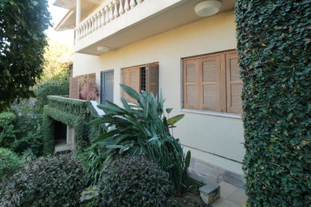 Casa à venda com 640m², 5 quartos e 4 vagasQuintal