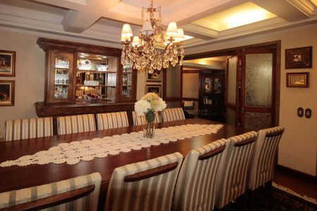 Casa à venda com 640m², 5 quartos e 4 vagasSala de Jantar