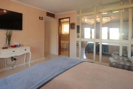 Casa à venda com 640m², 5 quartos e 4 vagasSuíte 