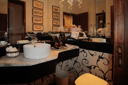 Casa à venda com 640m², 5 quartos e 4 vagasLavabo