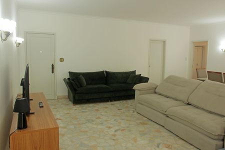 Sala de apartamento para alugar com 3 quartos, 190m² em Gonzaga, Santos