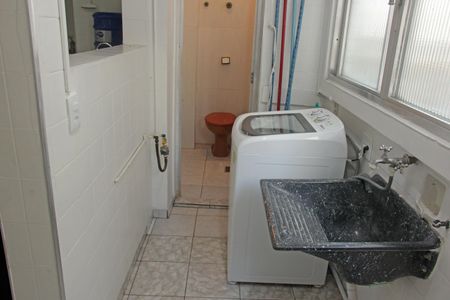 Apartamento para alugar com 190m², 3 quartos e sem vaga Apartamento para alugar com 190m², 3 quartos e sem vagaCozinha e Área de Serviço