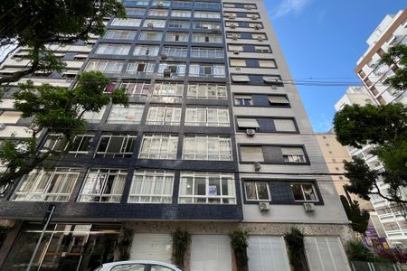 Apartamento para alugar com 190m², 3 quartos e sem vaga Apartamento para alugar com 190m², 3 quartos e sem vagaFachada