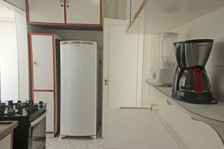 Apartamento para alugar com 190m², 3 quartos e sem vaga Apartamento para alugar com 190m², 3 quartos e sem vagaCozinha e Área de Serviço