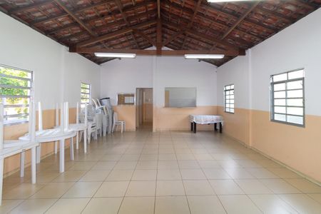 Apartamento à venda com 48m², 2 quartos e 1 vaga Apartamento à venda com 48m², 2 quartos e 1 vagaÁrea comum - Salão de festas