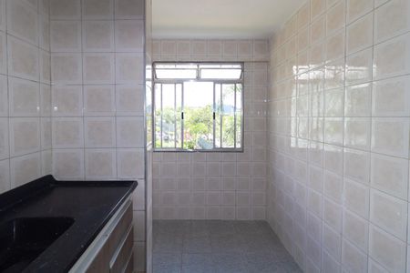 Apartamento à venda com 48m², 2 quartos e 1 vaga Apartamento à venda com 48m², 2 quartos e 1 vagaCozinha