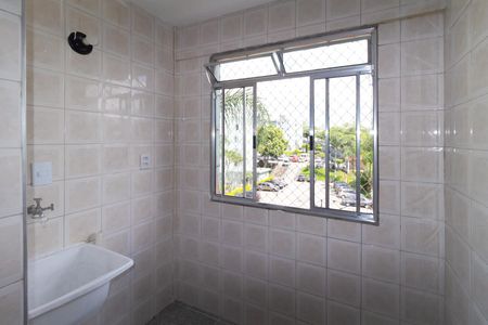 Apartamento à venda com 48m², 2 quartos e 1 vaga Apartamento à venda com 48m², 2 quartos e 1 vagaÁrea de Serviço