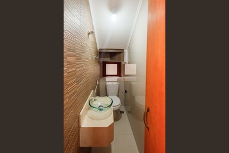 Casa à venda com 180m², 3 quartos e 2 vagas Casa à venda com 180m², 3 quartos e 2 vagasLavabo