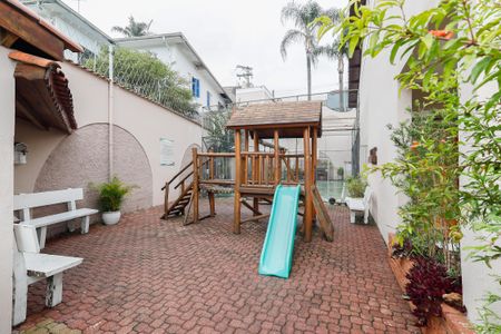 Casa à venda com 180m², 3 quartos e 2 vagas Casa à venda com 180m², 3 quartos e 2 vagasÁrea comum - Playground