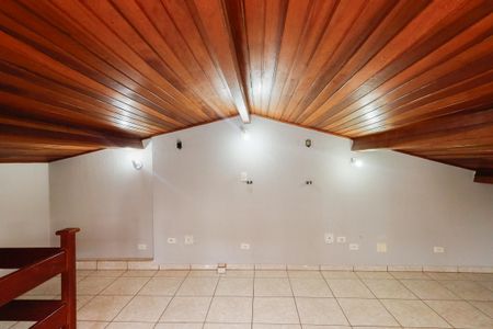 Casa à venda com 180m², 3 quartos e 2 vagas Casa à venda com 180m², 3 quartos e 2 vagasQuarto 3