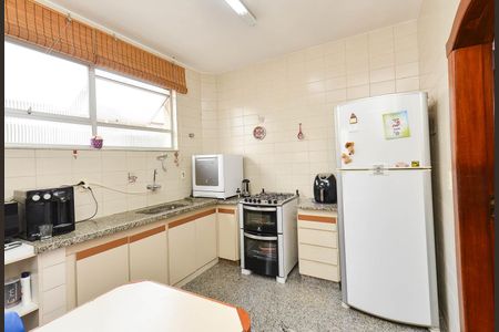 Apartamento para alugar com 360m², 4 quartos e 2 vagasCozinha