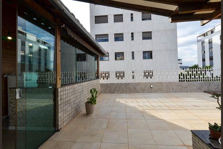 Apartamento para alugar com 360m², 4 quartos e 2 vagasÁrea comum