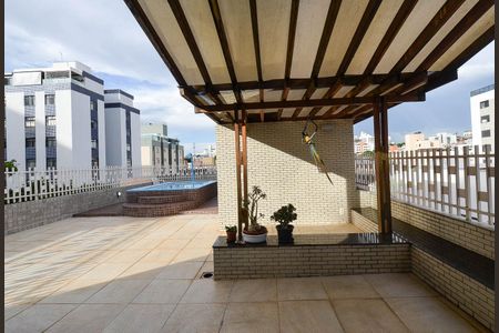 Apartamento para alugar com 360m², 4 quartos e 2 vagasÁrea comum