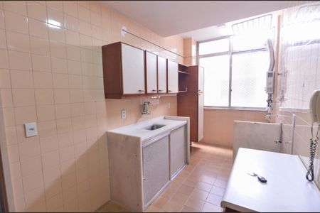 Apartamento para alugar com 66m², 2 quartos e 1 vagaCozinha