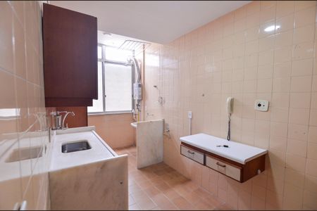 Apartamento para alugar com 66m², 2 quartos e 1 vagaCozinha