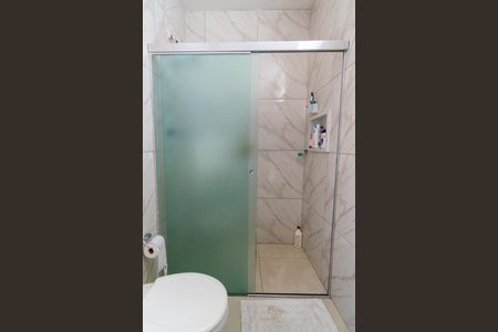 Casa à venda com 158m², 3 quartos e 2 vagas Casa à venda com 158m², 3 quartos e 2 vagasBanheiro Social