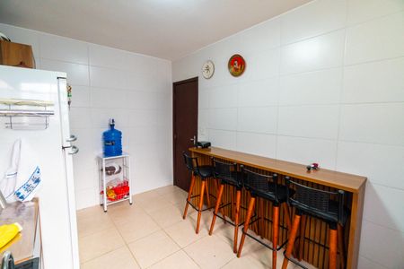Casa à venda com 158m², 3 quartos e 2 vagas Casa à venda com 158m², 3 quartos e 2 vagasCozinha