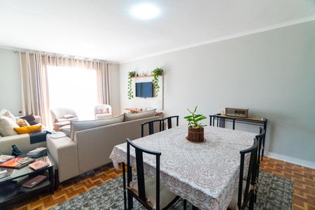 Casa à venda com 158m², 3 quartos e 2 vagas Casa à venda com 158m², 3 quartos e 2 vagasSala
