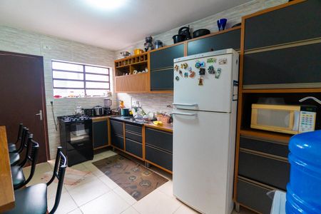 Casa à venda com 158m², 3 quartos e 2 vagas Casa à venda com 158m², 3 quartos e 2 vagasCozinha