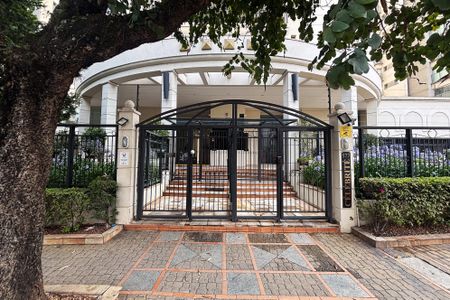 Apartamento à venda com 108m², 2 quartos e 2 vagasfachada do predio