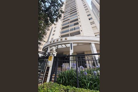 Apartamento à venda com 108m², 2 quartos e 2 vagasfachada do predio