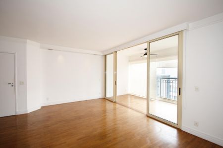 Apartamento à venda com 108m², 2 quartos e 2 vagasSala 