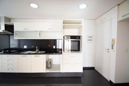 Apartamento à venda com 108m², 2 quartos e 2 vagasCozinha