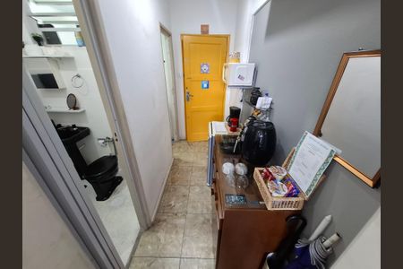 Apartamento à venda com 33m², 1 quarto e sem vagaCorredor