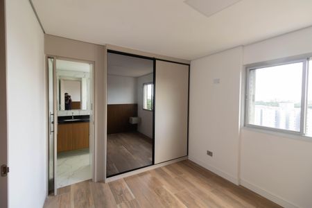 Apartamento à venda com 101m², 3 quartos e 1 vagaQuarto 2