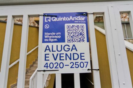 Casa à venda com 100m², 2 quartos e 2 vagas Casa à venda com 100m², 2 quartos e 2 vagasPlaca
