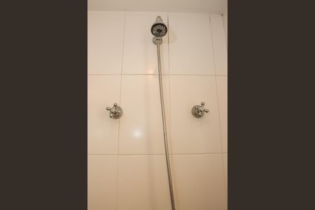 Apartamento para alugar com 65m², 2 quartos e 1 vaga Apartamento para alugar com 65m², 2 quartos e 1 vagaBanheiro da Suíte