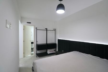 Apartamento para alugar com 70m², 2 quartos e 2 vagasSuíte