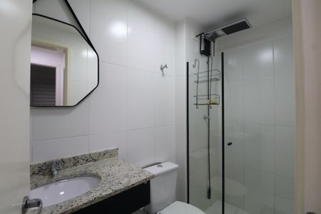 Apartamento para alugar com 70m², 2 quartos e 2 vagasBanheiro Social