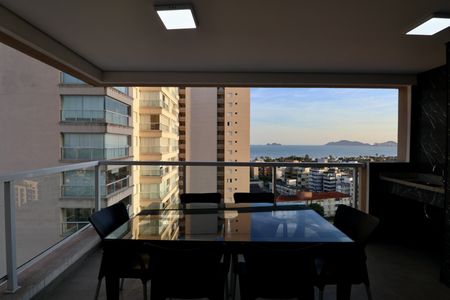 Apartamento para alugar com 70m², 2 quartos e 2 vagasVaranda