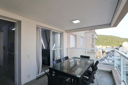 Apartamento para alugar com 70m², 2 quartos e 2 vagasVaranda