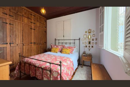 Quarto  de casa à venda com 3 quartos, 200m² em Floresta, Belo Horizonte