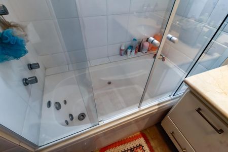 Apartamento à venda com 136m², 3 quartos e 4 vagasBanheiro da Suíte 3 - banheira