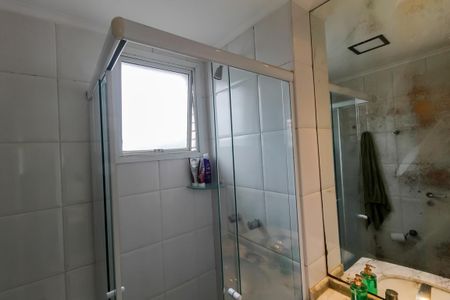 Apartamento à venda com 136m², 3 quartos e 4 vagasBanheiro da Suíte 2