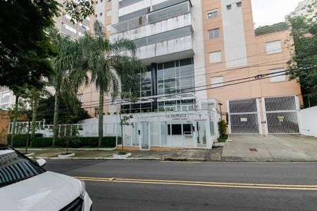 Apartamento à venda com 136m², 3 quartos e 4 vagasFachada e portaria