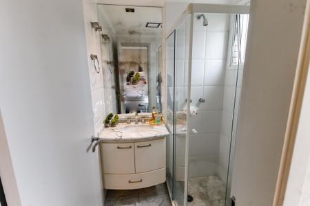 Apartamento à venda com 136m², 3 quartos e 4 vagasBanheiro da Suíte 1
