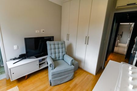 Apartamento à venda com 136m², 3 quartos e 4 vagasSuíte 2 - armários