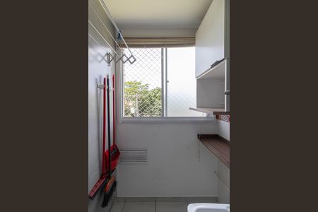 Apartamento para alugar com 38m², 2 quartos e 1 vagaSala/Cozinha/Área de Serviço 