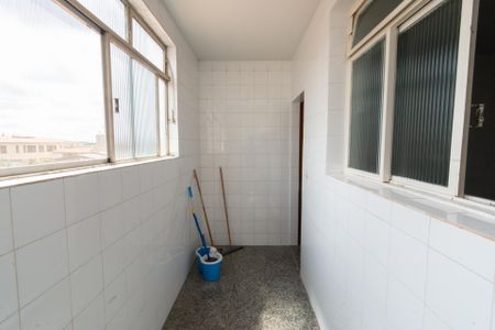Apartamento para alugar com 90m², 2 quartos e 1 vagaÁrea de Serviço